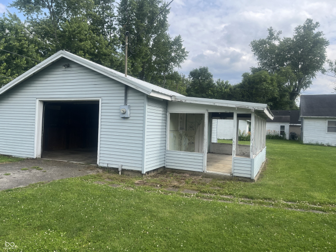 Listing Image 14