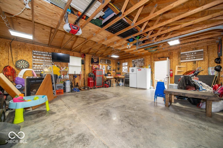 Listing Image 26