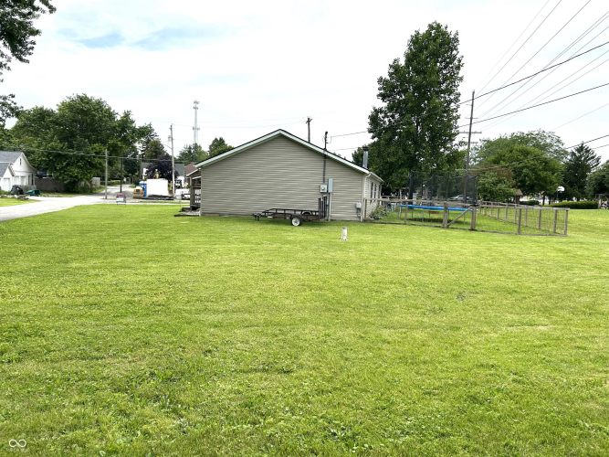 Listing Image 32