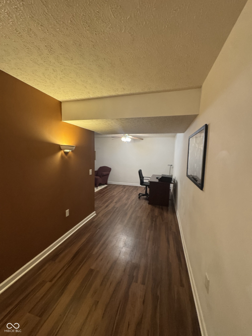 Listing Image 28