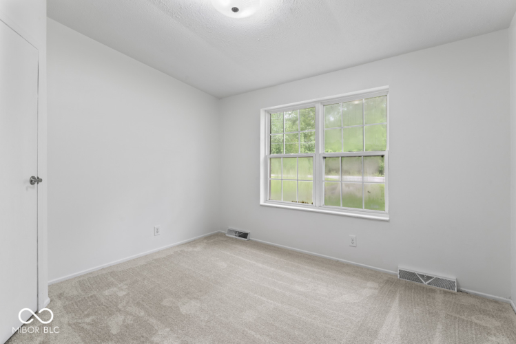 Listing Image 24