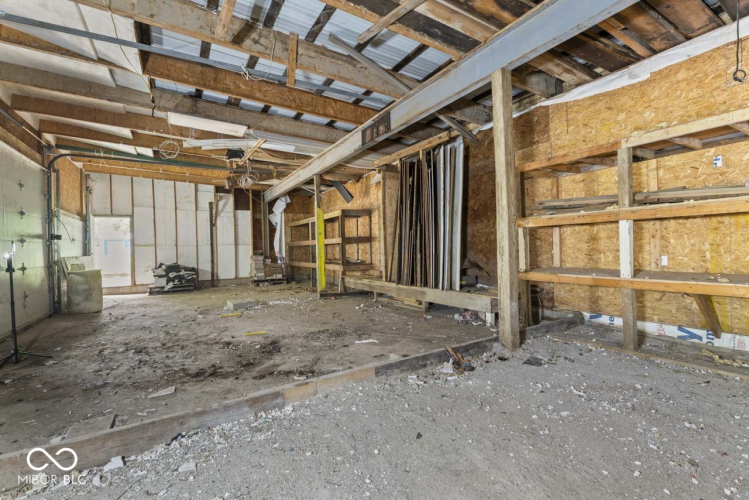 Listing Image 37