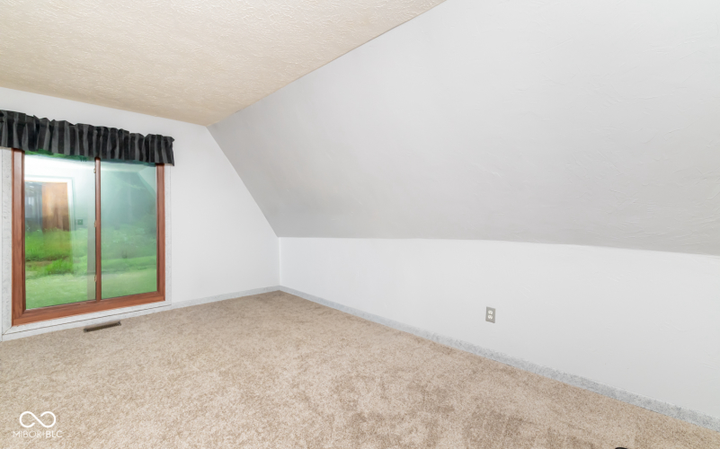Listing Image 68