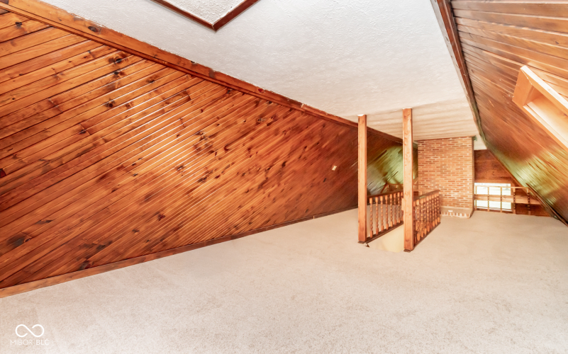 Listing Image 80