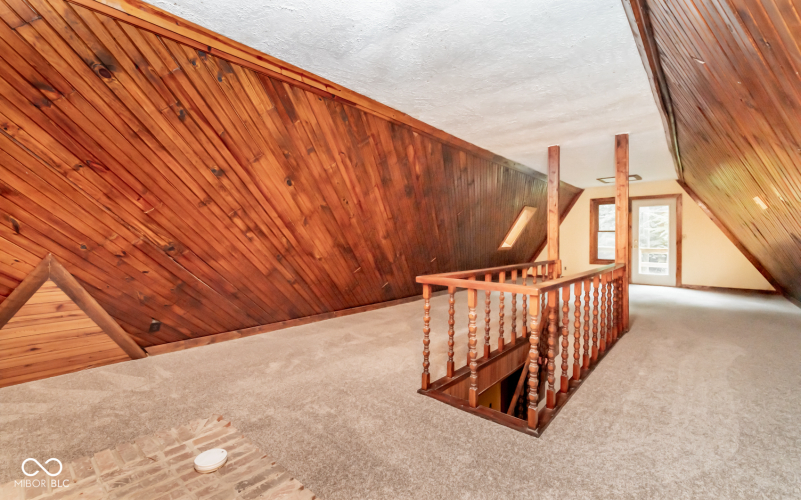 Listing Image 82