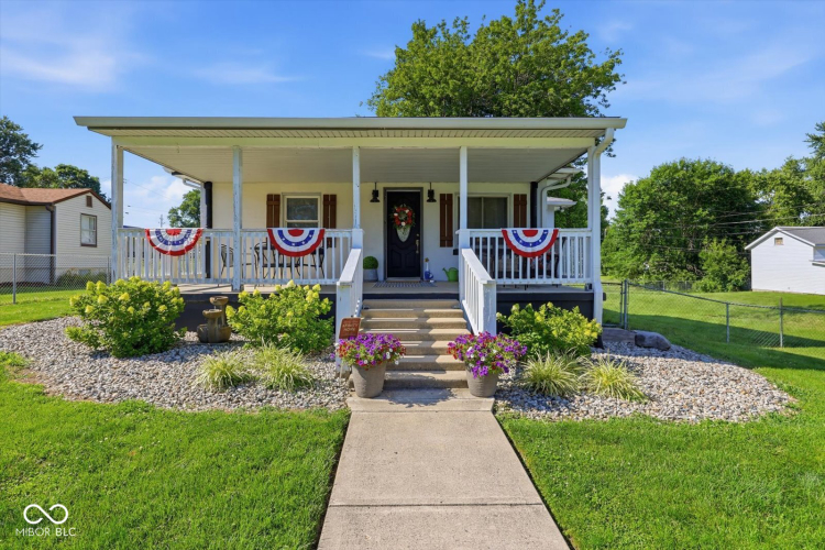 Listing Image 3