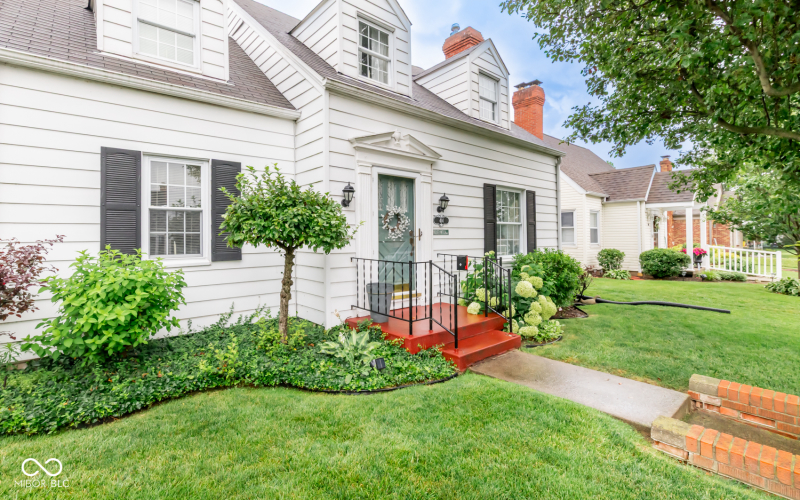 Listing Image 11