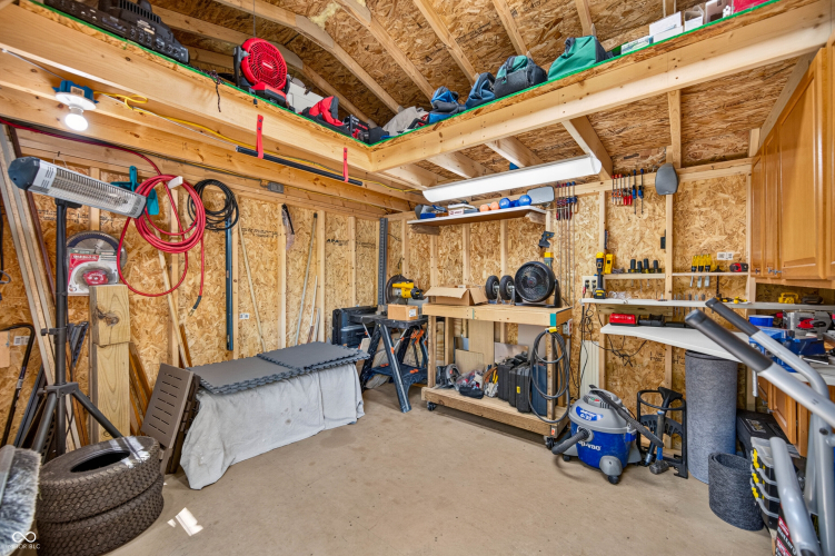 Listing Image 64