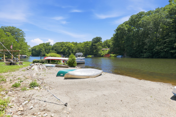 Listing Image 42