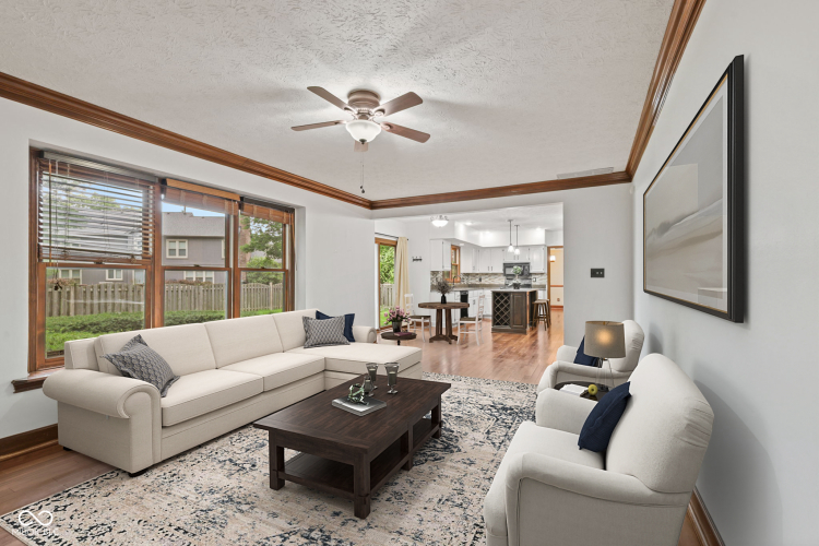 Listing Image 8