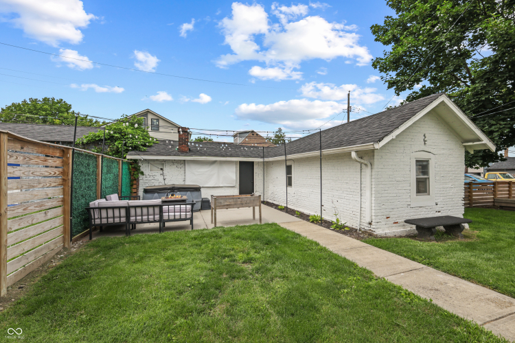 Listing Image 10