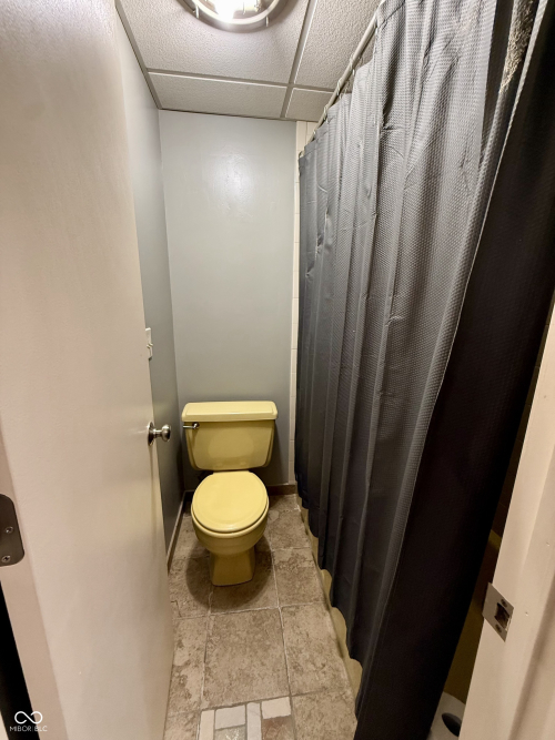 Listing Image 17
