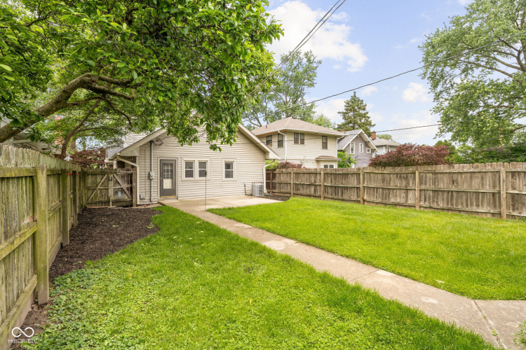 Listing Image 37