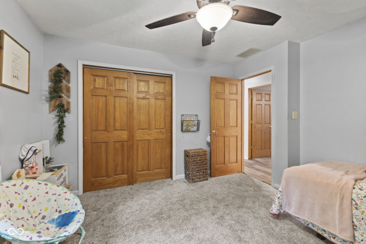 Listing Image 27