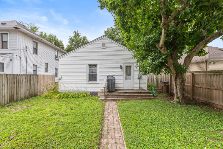 Listing Image 19