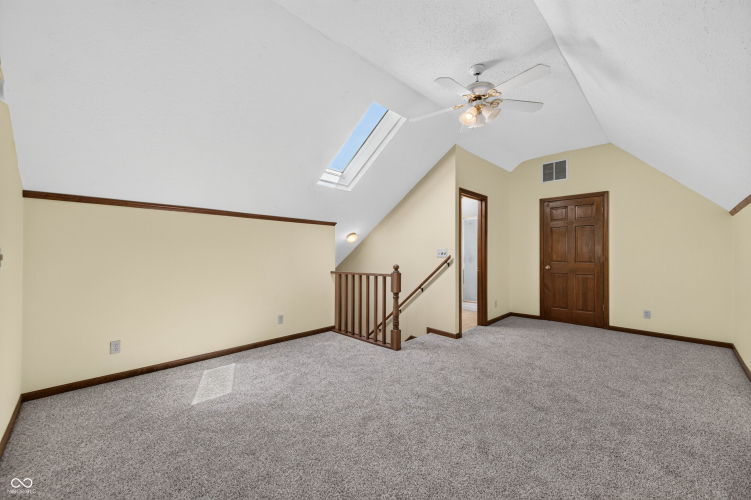 Listing Image 53