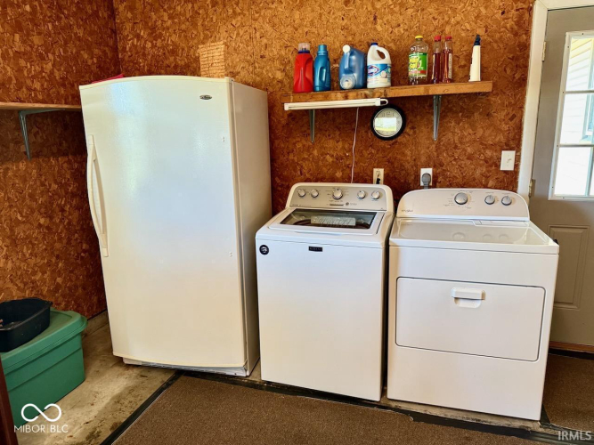 Listing Image 11