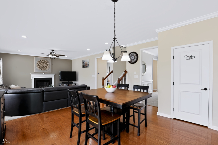 Listing Image 20