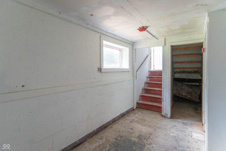 Listing Image 27