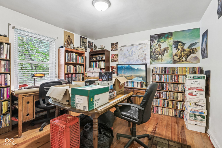Listing Image 17