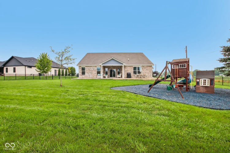 Listing Image 34
