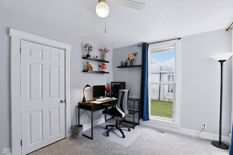 Listing Image 37