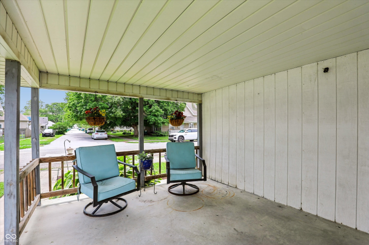 Listing Image 5