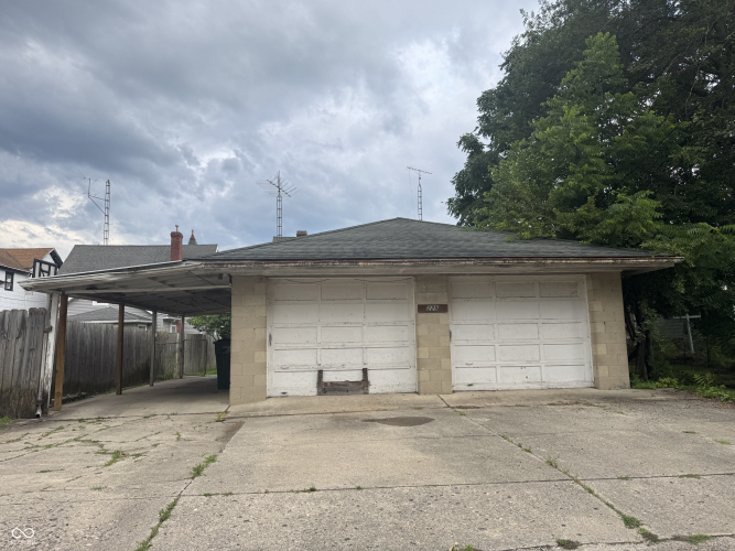 Listing Image 50