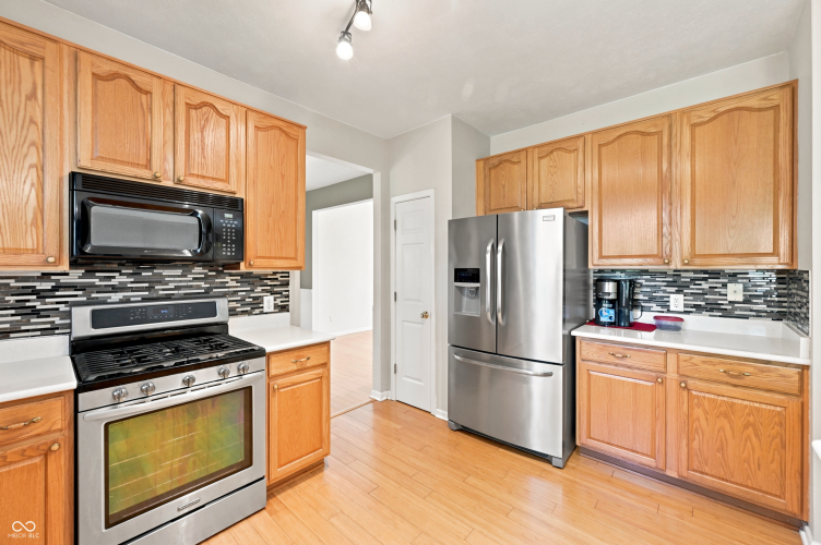 Listing Image 15