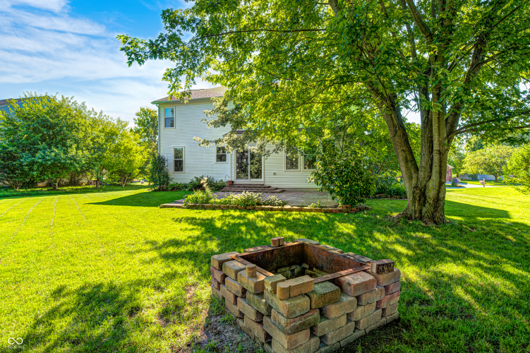 Listing Image 6