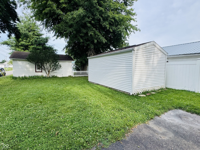 Listing Image 13
