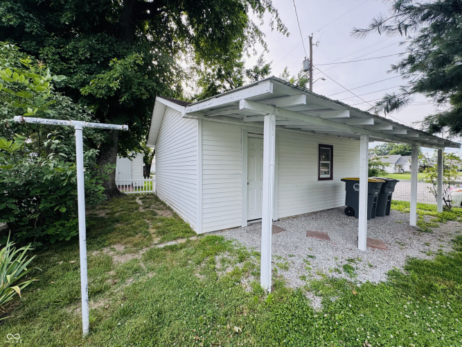 Listing Image 15