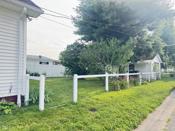 Listing Image 20
