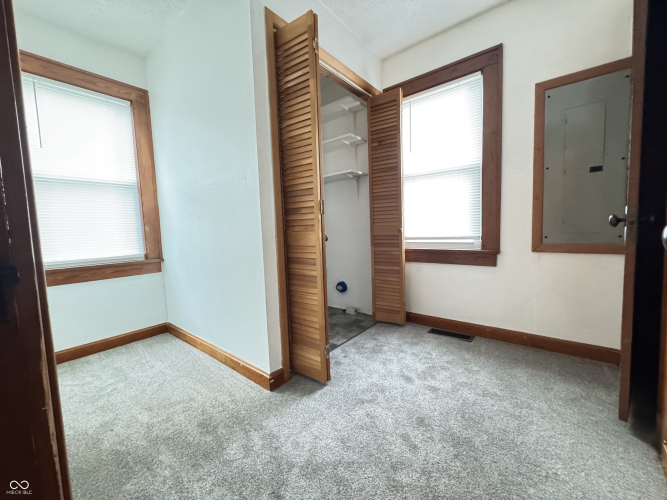 Listing Image 41