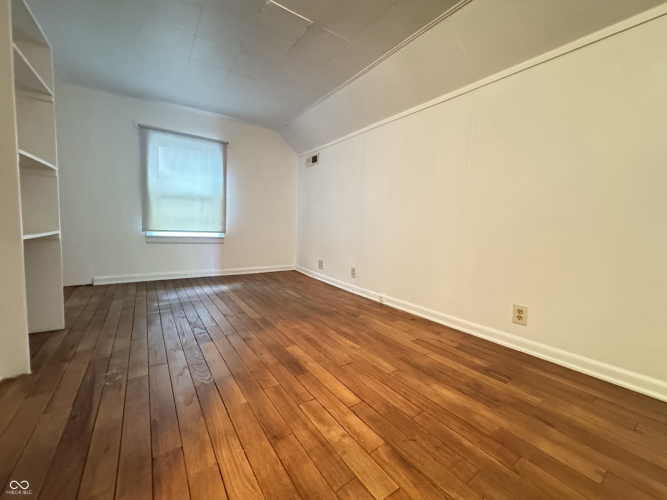 Listing Image 47