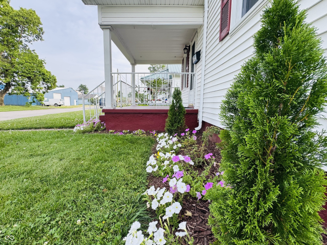 Listing Image 7