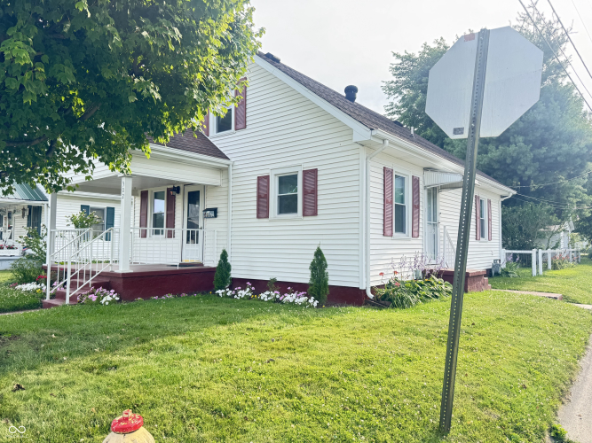 Listing Image 9