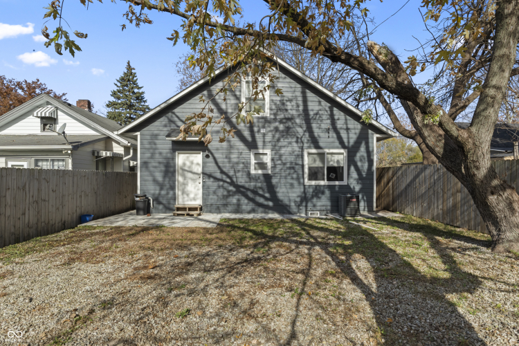 Listing Image 28