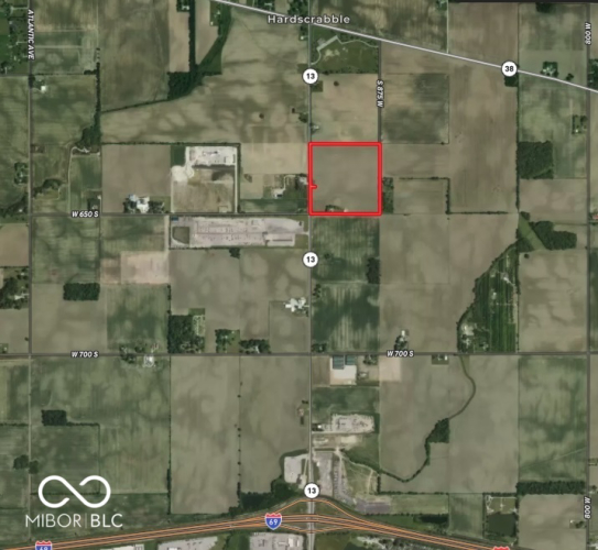 Listing Image 4