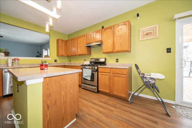 Listing Image 9