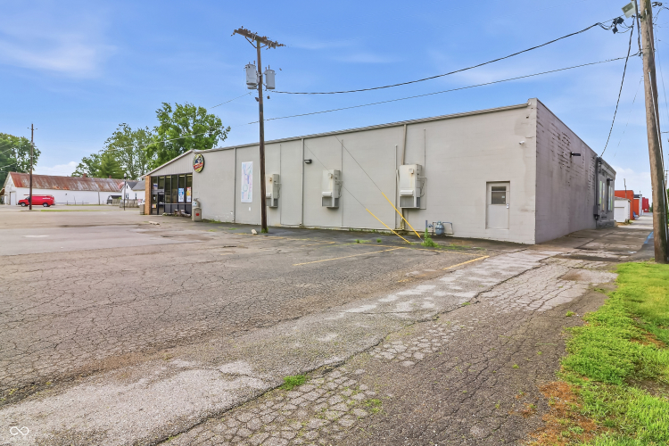 Listing Image 23