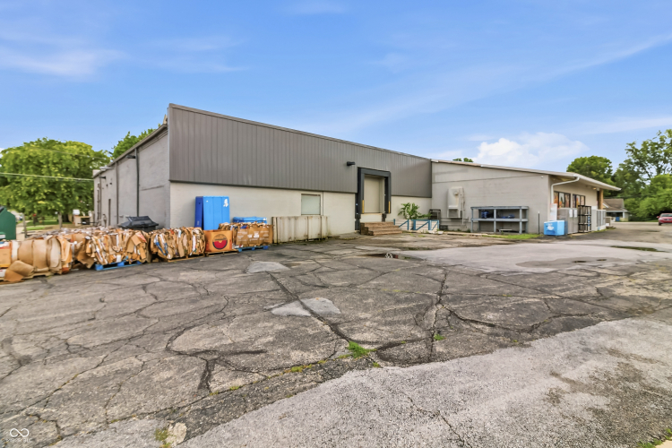 Listing Image 24