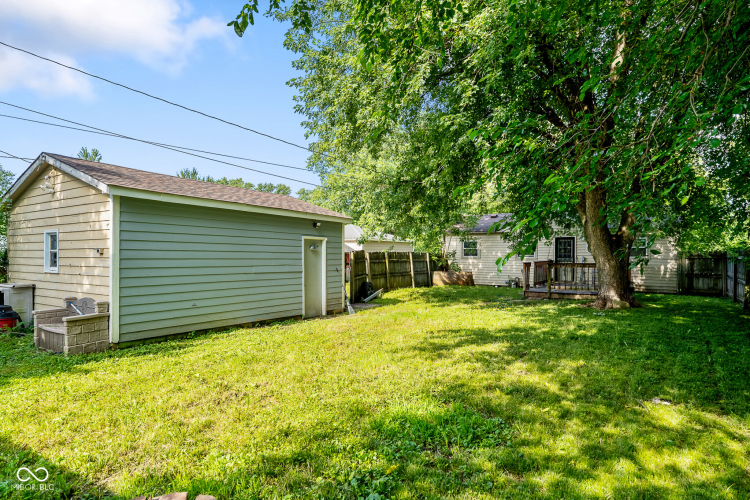 Listing Image 17