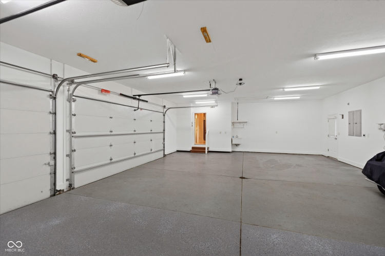 Listing Image 43