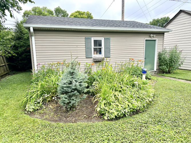 Listing Image 19