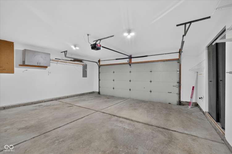 Listing Image 40