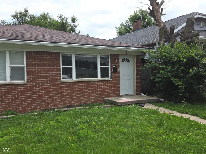 Listing Image 3