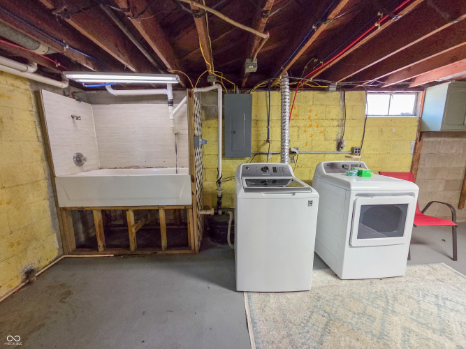 Listing Image 32