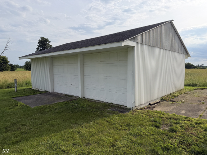 Listing Image 17