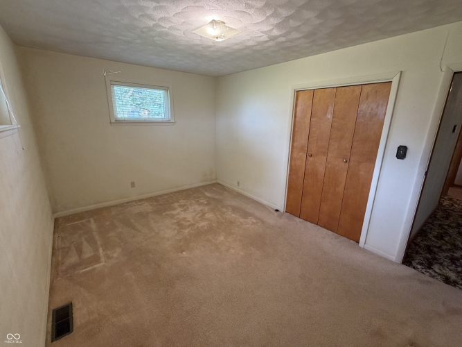 Listing Image 41